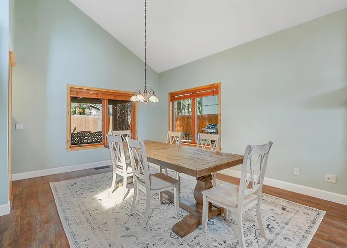 Bluebird Song Prime Location Outdoor Retreat With Fenced Yard And Firepit Flagstaff