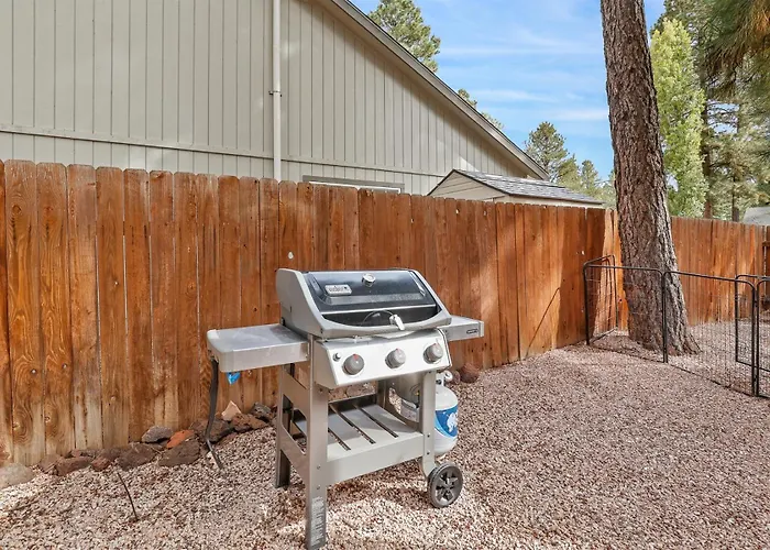 Holiday home Bluebird Song Prime Location Outdoor Retreat With Fenced Yard And Firepit Flagstaff
