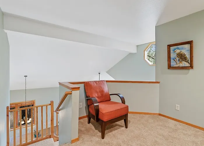 Bluebird Song Prime Location Outdoor Retreat With Fenced Yard And Firepit